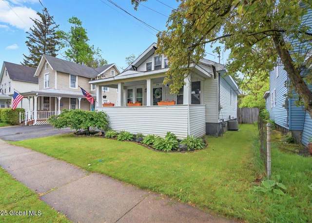 Property at 124 Glen Ave, Glenville, NY 12302, 2 beds, 1 bath