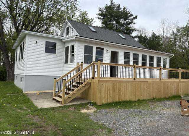 Property at 4632 State Highway 30, Amsterdam, NY 12010, 3 beds, 1.5 baths