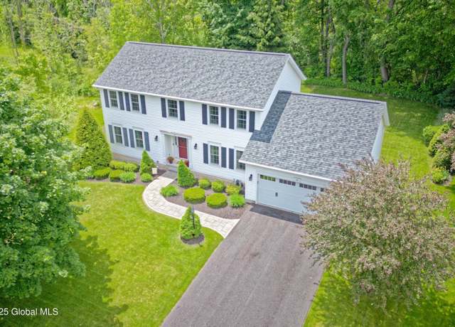 Property at 42 Michelle Dr, Clifton Park, NY 12065, 4 beds, 2.5 baths
