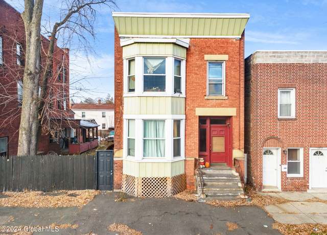 Property at 1305 Broadway, Watervliet, NY 12189, 6 beds, 2 baths