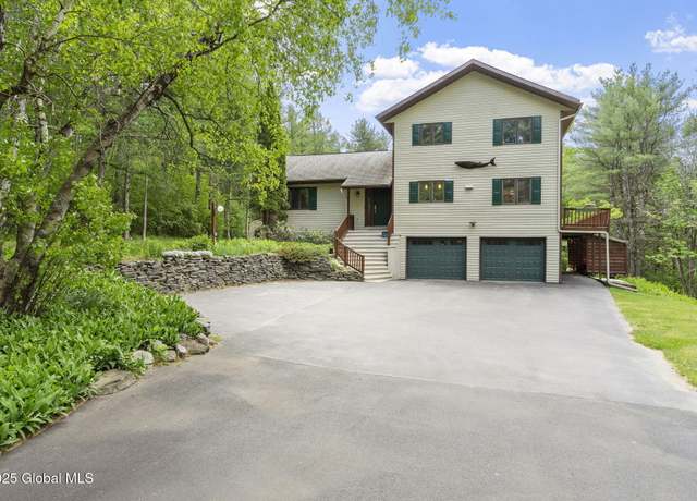 Property at 6175 Hawes Rd, Altamont, NY 12009, 4 beds, 2 baths