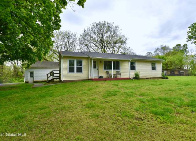 Property at 36 Henderson Way, Fort Edward, NY 12828, 3 beds, 1 bath