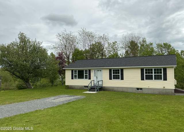 Property at 126 Hillside Rd, Pattersonville, NY 12137, 3 beds, 2 baths