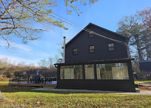 Property at 724 Green Lake Rd, Catskill, NY 12015, 4 beds, 2 baths
