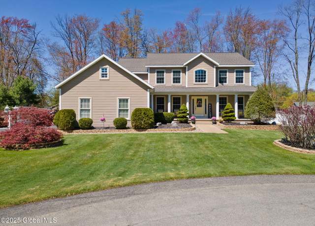 Property at 121 Day Spring Ct, Schenectady, NY 12306, 4 beds, 3 baths