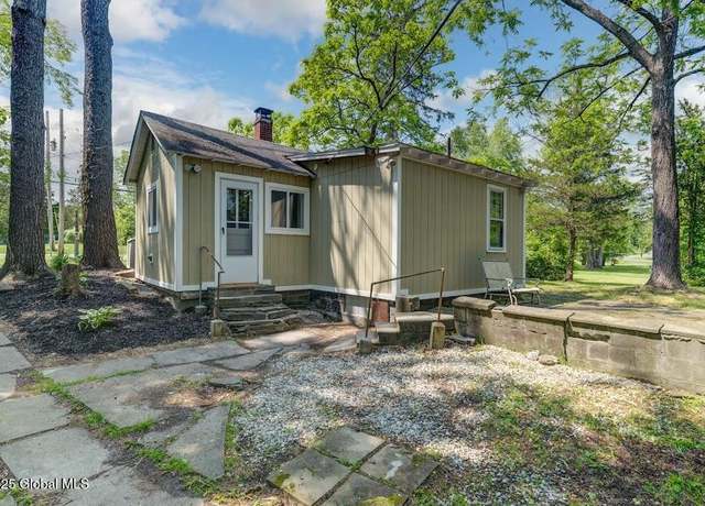 Property at 3956 Route 9 W, Saugerties, NY 12477, 2 beds, 1 bath