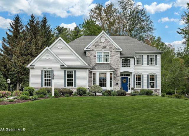 Property at 53 Spice Mill Blvd, Halfmoon, NY 12065, 4 beds, 2.5 baths