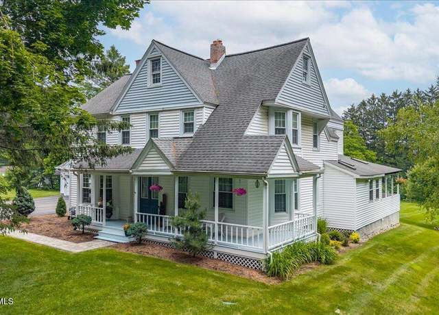 Property at 479 Loudon Rd, Loudonville, NY 12211, 4 beds, 4 baths