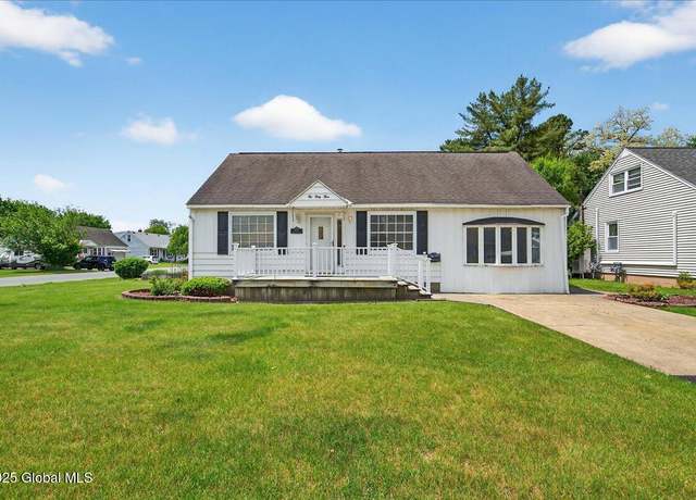 Property at 1033 Mckinley Ave, Schenectady, NY 12303, 3 beds, 1 bath