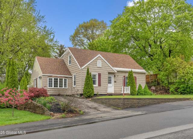 Property at 7 Glennon Rd, Latham, NY 12110, 3 beds, 2 baths