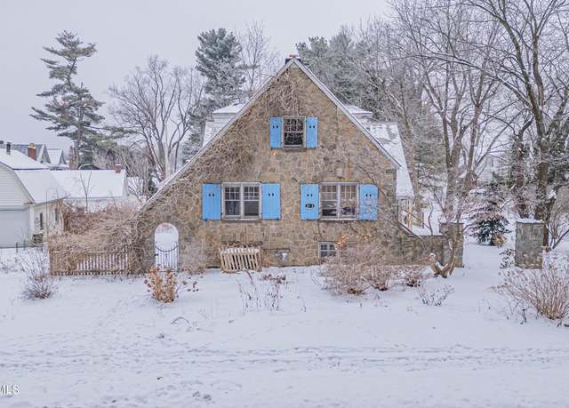 Property at 2133 Central Pkwy, Schenectady, NY 12309, 4 beds, 3 baths
