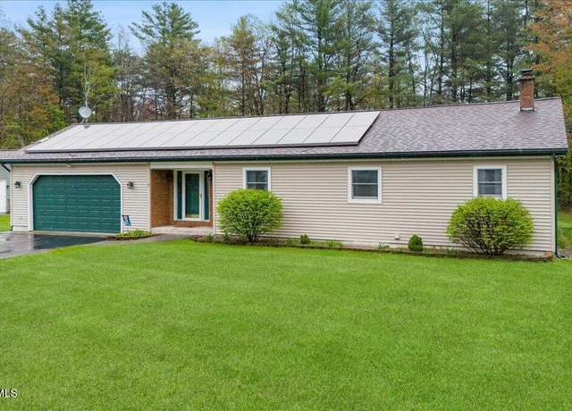 Property at 15 Michaels Dr, Queensbury, NY 12804, 3 beds, 2.5 baths