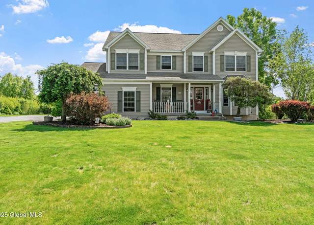 Property at 17 Jordan Ln, Glenville, NY 12302, 4 beds, 2.5 baths