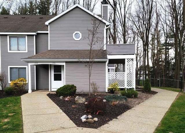 Property at 1976 Curry Rd Unit F144, Schenectady, NY 12303, 2 beds, 1 bath