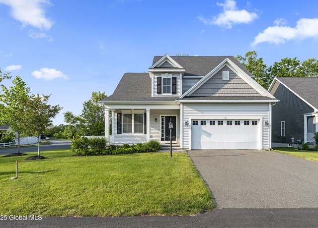 Property at 2 Hillard Ln, Latham, NY 12110, 3 beds, 2.5 baths