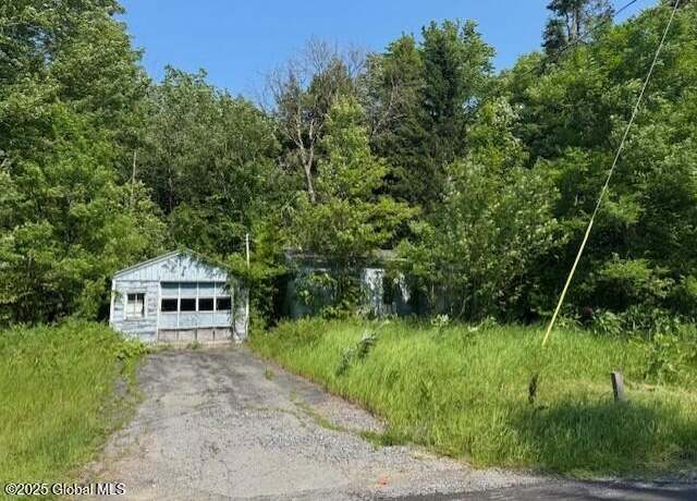 Property at 185 Finley Rd, Ballston Spa, NY 12020