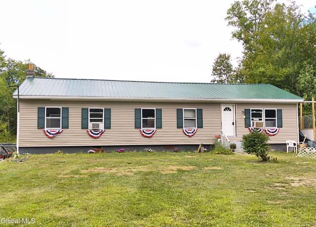 Property at 3854 State Highway 30, Amsterdam, NY 12010, 4 beds, 2 baths