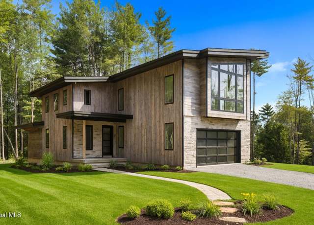 Property at 11 S Eagle Rdg, Diamond Point, NY 12824, 4 beds, 5 baths