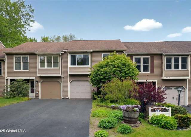 Property at 53 Carriage Rd, Clifton Park, NY 12065, 3 beds, 1.5 baths