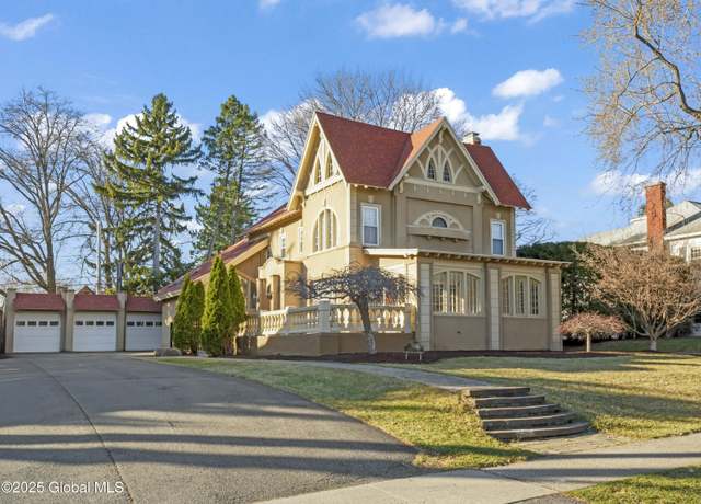 Property at 26 Marion Ave, Albany, NY 12203, 5 beds, 3.5 baths