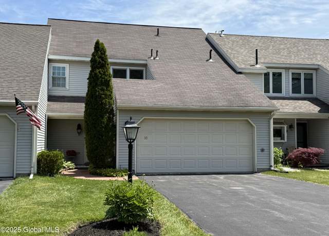 Property at 10 Quincy Ct, Glenmont, NY 12077, 2 beds, 2.5 baths