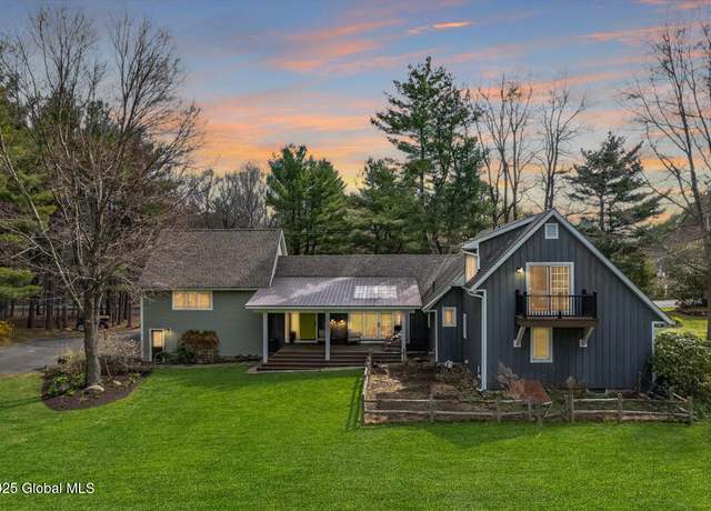 Property at 7 Meadowdale Rd, Altamont, NY 12009, 4 beds, 3 baths
