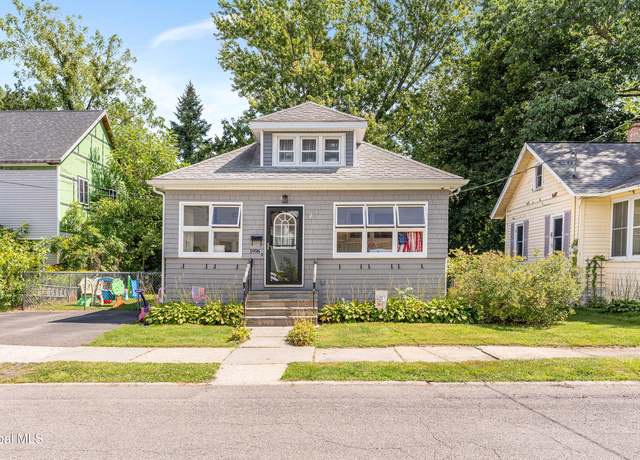 Property at 1996 10th St, Rensselaer, NY 12144, 2 beds, 1 bath