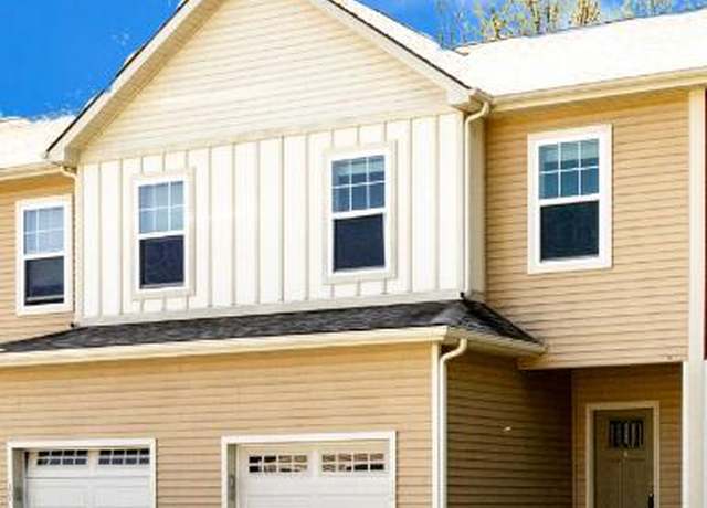 Property at 18 Linden Ln, Ballston Spa, NY 12020, 3 beds, 2.5 baths
