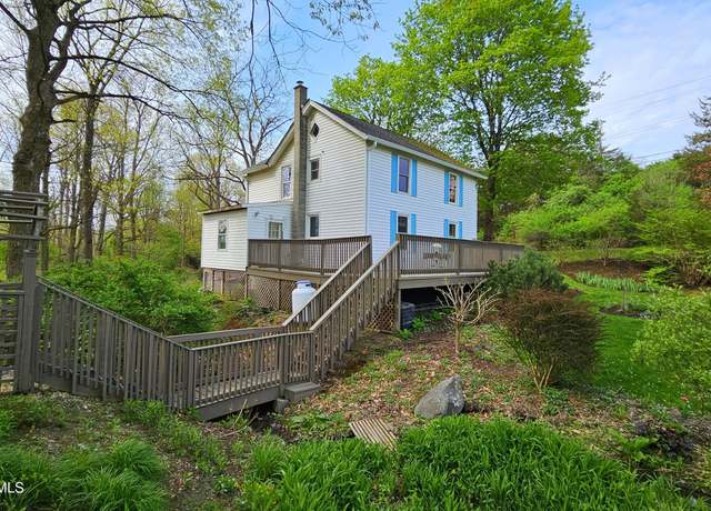 Property at 82 County Route 9, Ghent, NY 12075, 2 beds, 1.5 baths