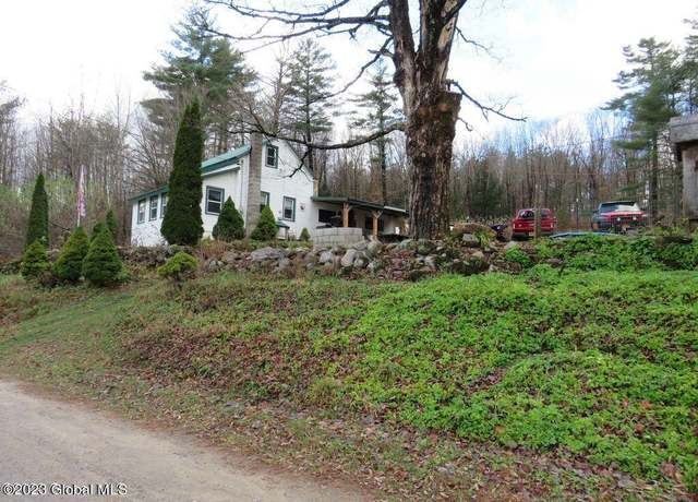 Property at 239 Bowlers Hill Rd, Gloversville, NY 12078, 3 beds, 1 bath