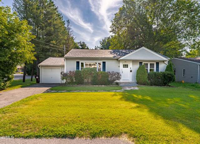 Property at 190 Saratoga Rd, Glenville, NY 12302, 2 beds, 1 bath