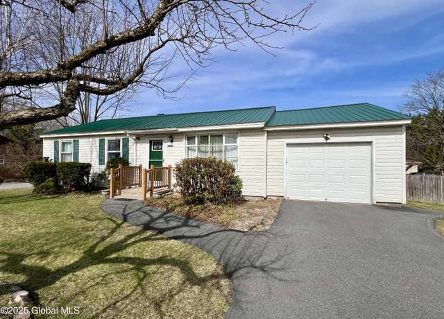 Property at 2439 Burgoyne Ave, Hudson Falls, NY 12839, 3 beds, 1 bath