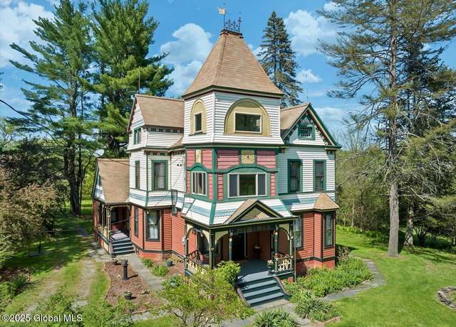Property at 4930 State Route 81, Greenville, NY 12083, 5 beds, 2 baths