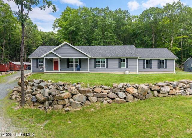 Property at 137 Old Rd, Cropseyville, NY 12052, 3 beds, 2 baths