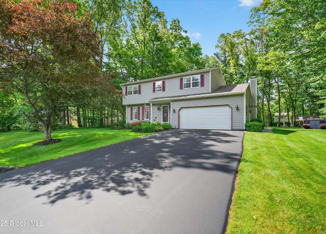 Property at 29 Carriage Way, Ballston Spa, NY 12020, 4 beds, 2.5 baths