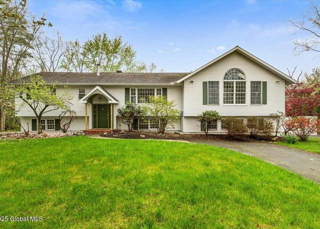 Property at 35 Prospect Ave, Averill Park, NY 12018, 4 beds, 3.5 baths