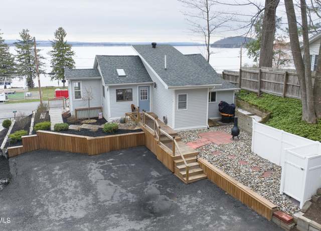 Property at 1 Aft Ct, Saratoga Springs, NY 12866, 2 beds, 1 bath