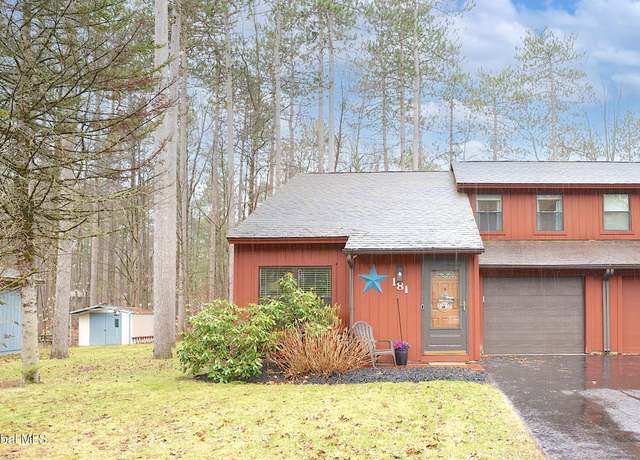 Property at 181 Arrow Wood Pl, Malta, NY 12020, 2 beds, 1.5 baths