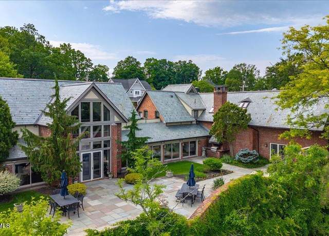 Property at 170-176 Woodlawn Ave, Saratoga Springs, NY 12866, 8 beds, 9 baths