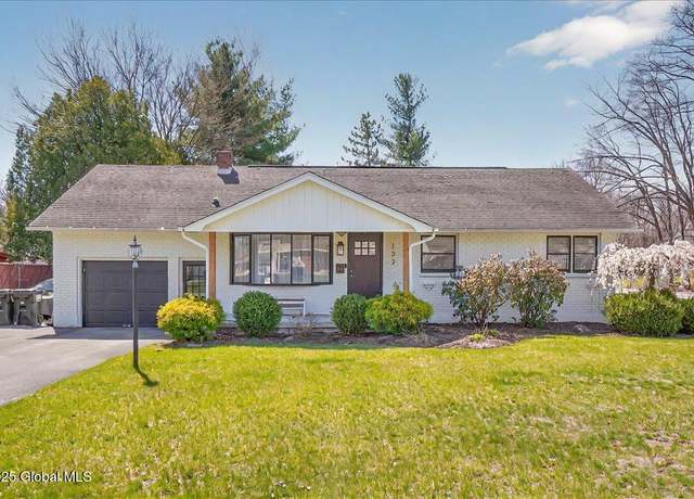 Property at 122 Dahlia St, Rotterdam, NY 12306, 3 beds, 2 baths