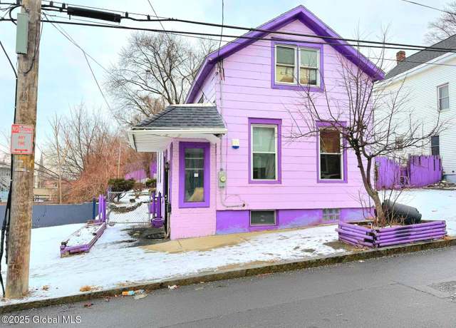 Property at 4 Close St, Schenectady, NY 12307, 3 beds, 1 bath
