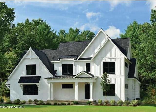Property at 34 Catalina Dr, Milton, NY 12020, 4 beds, 3.5 baths