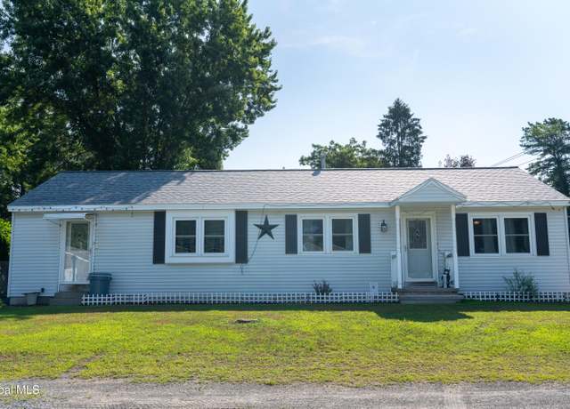 Property at 4 Leo St, Queensbury, NY 12804, 3 beds, 1 bath