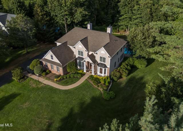 Property at 2 Magnolia Dr, Saratoga Springs, NY 12866, 6 beds, 6 baths