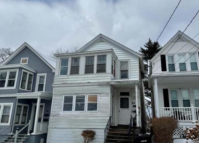 Property at 16 Parkview Ct, Troy, NY 12180, 5 beds, 2 baths