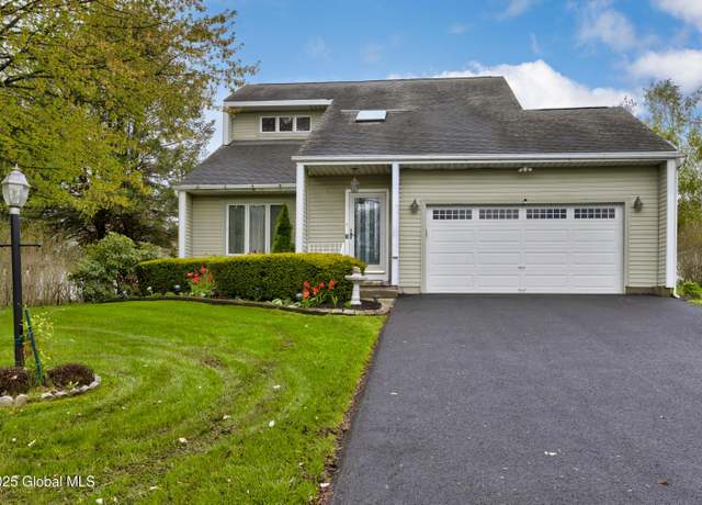 Property at 9 Morgan Way, Latham, NY 12110, 3 beds, 2.5 baths