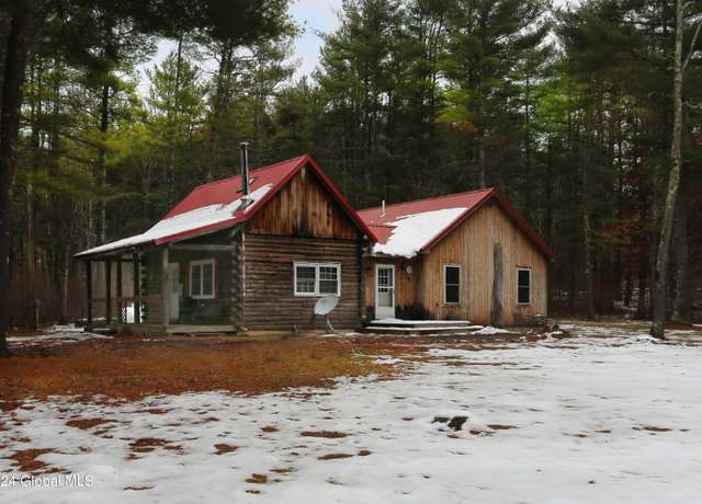 Property at 454 Niles Rd, Medusa, NY 12120, 2 beds, 2 baths
