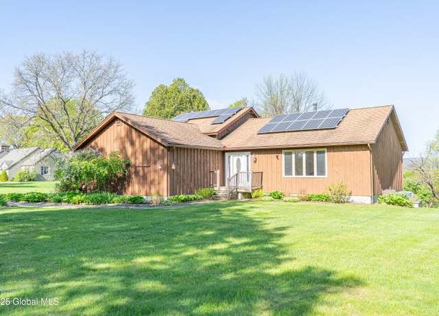 Property at 243 Chestnut Ridge Rd, Queensbury, NY 12804, 3 beds, 2.5 baths