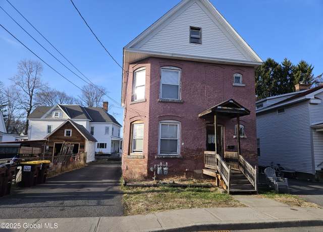 Property at 20 Green St, Mechanicville, NY 12118, 4 beds, 2 baths