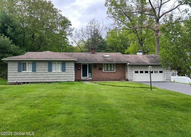 Property at 5 Wincrest Dr, Queensbury, NY 12804, 3 beds, 1.5 baths